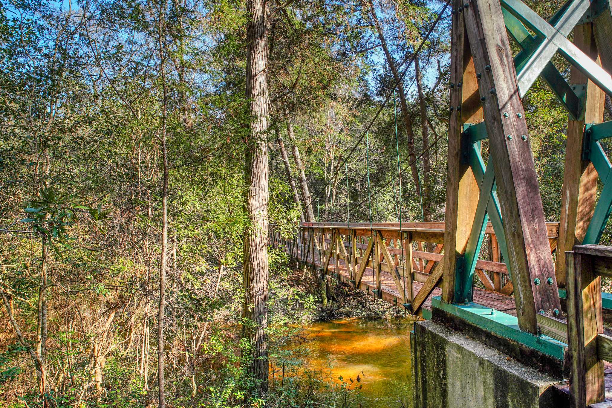 Visit Krul Lake on the way from pensacola-fl-us to birmingham-al-us with Daytrip